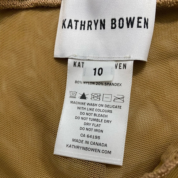 Kathryn Bowen - Skater Leggings - Picture 7 of 9